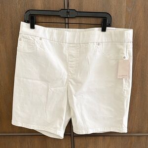 Kim Rogers Women's Classic White Shorts